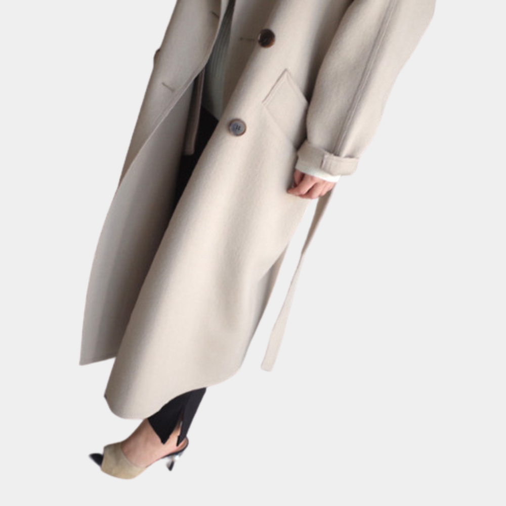 Stylish Long Women's Coat for an Elegant Look