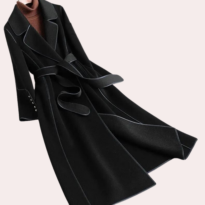 Stylish Long Women's Coat for a Refined Look
