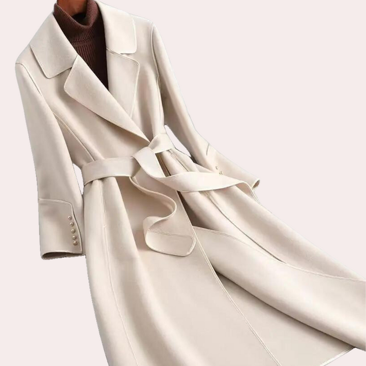 Stylish Long Women's Coat for a Refined Look