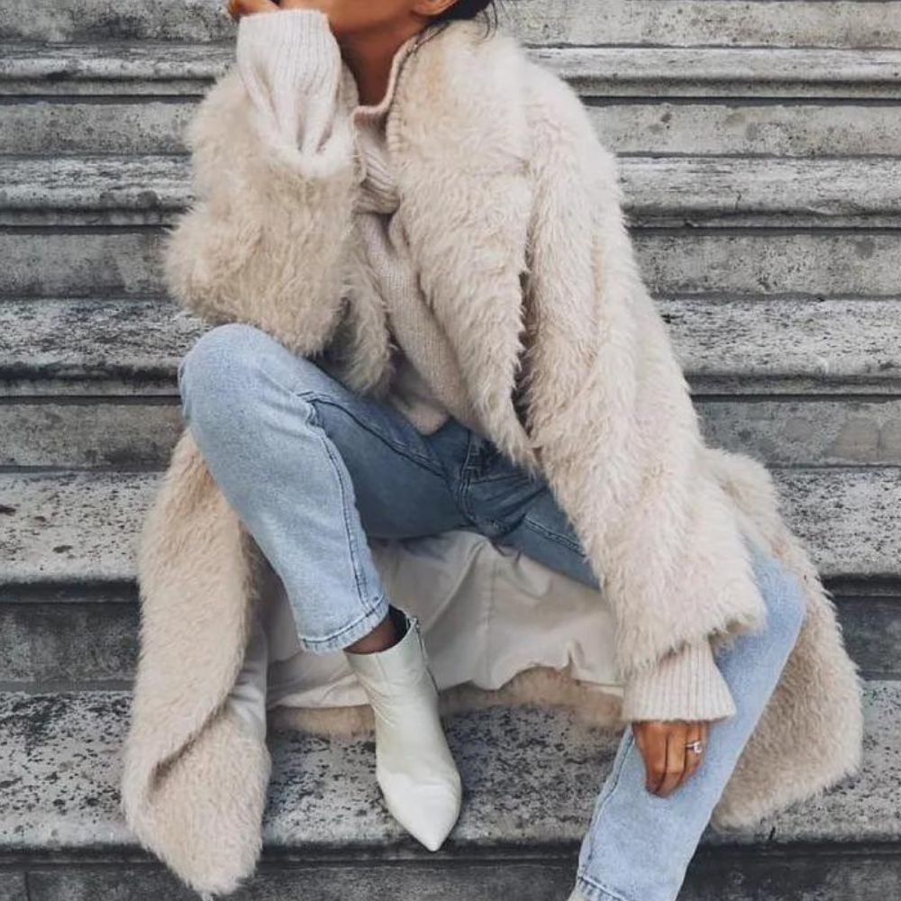 TARA - Elegant Plush Winter Coat for Women