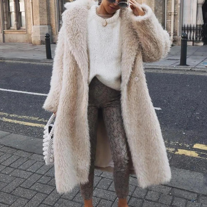 TARA - Elegant Plush Winter Coat for Women