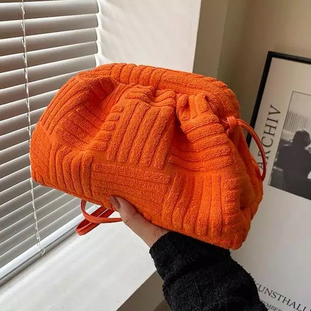 Sabrina - Elegant and Functional Towel Bag for Women