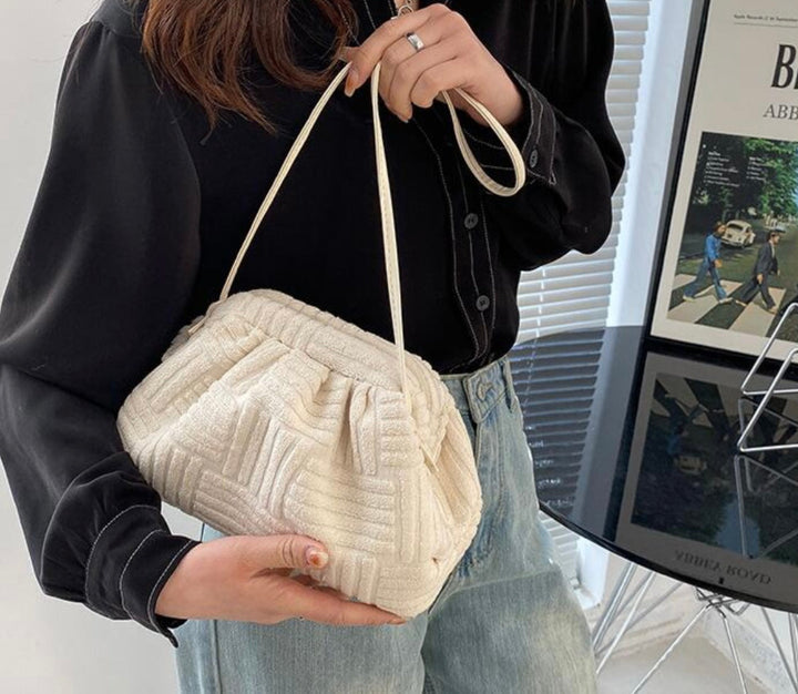 Sabrina - Elegant and Functional Towel Bag for Women