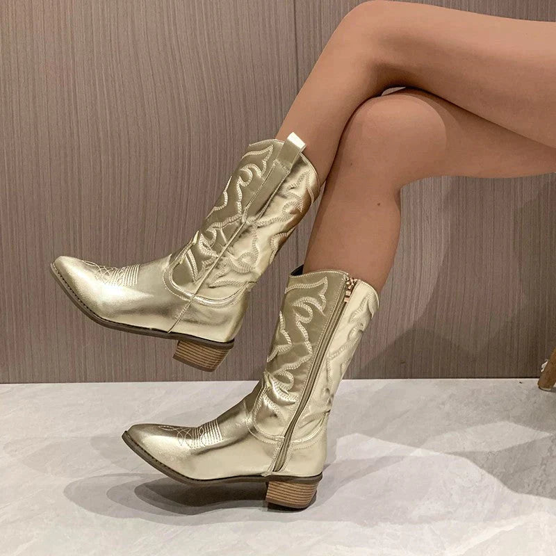 Gia - Elegant Boots in Metallic Chic for a Trendy Look
