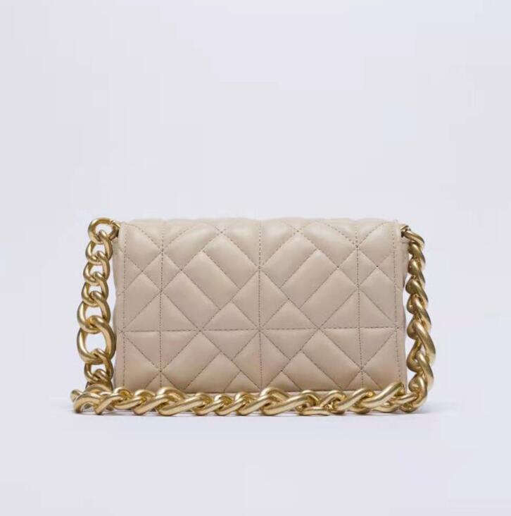 Lily - Elegant Crossbody Bag for a Trendy Look